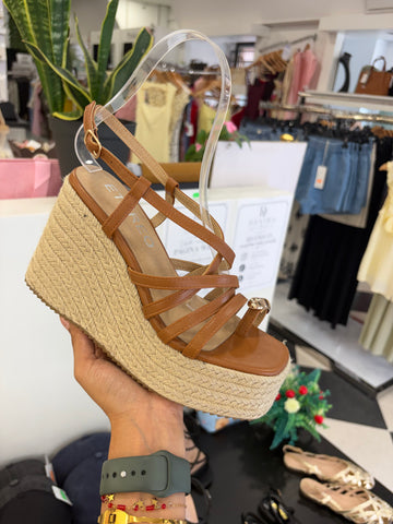 Sandalia Cuña Mara Camel